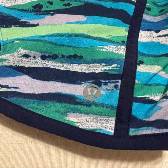 Lululemon Tracker Shorts Seven Wonders Multi Hero Blue Pattern Print Athletic 6 - Picture 4 of 9